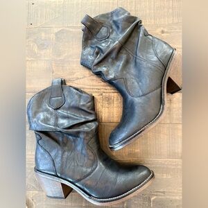 Xappeal black  Heeled Boots size 8